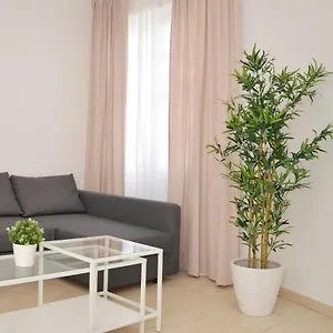 https://canary-lofts-palace.adeje-hotels.com